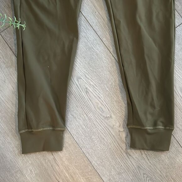 LIKE NEW ZYIA ACTIVE UNWIND JOGGERS OLIVE GREEN SIZE LARGE - Picture 3 of 7